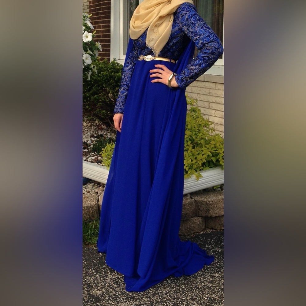 Modest Blue gold embroidered maxi long sleeve dress + zipper size 38, US 6